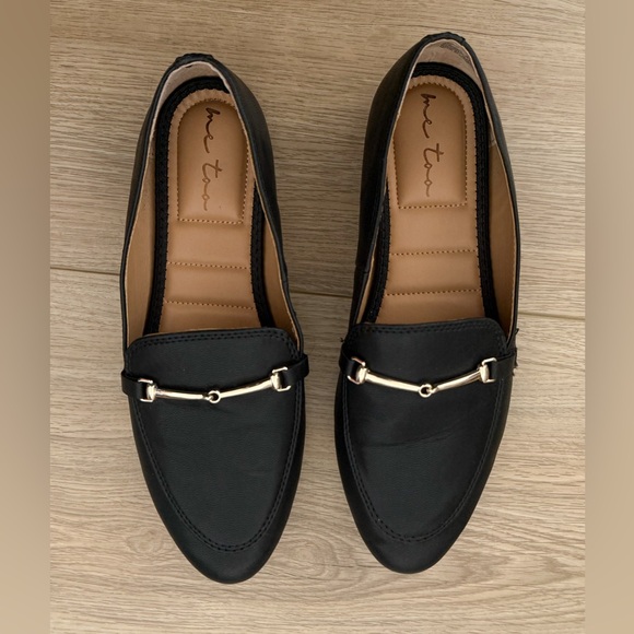 Black Leather Loafers with Silver Accent size 7.5 - Picture 3 of 3